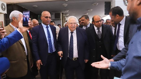 نقيب المحامين رجائي