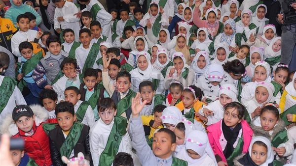 قرية تحتفل بـ120