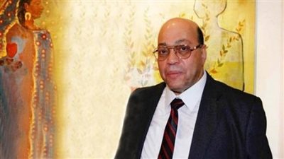 أبرزها الطفولة والإبداع.. تعرف على أهم مؤلفات شاكر عبد الحميد في ذكرى وفاته