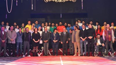 بحضور المحافظ.. وزيرة الثقافة تشهد عرضا مسرحيا لتخرج شباب مشروع ابدأ حلمك ببورسعيد | بث مباشر