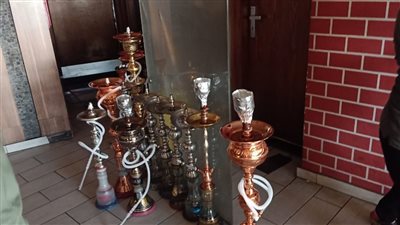 غلق مقاهٍ في الإسكندرية لمخالفة الإجراءات الوقائية