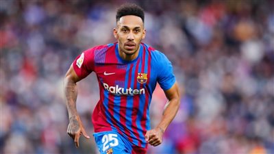 أوباميانج في المقدمة.. 3 لاعبين سنة أولى كلاسيكو ريال مدريد وبرشلونة