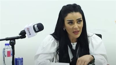 أول تعليق من هبة الأباصيري بعد نشوب حريق في منزلها