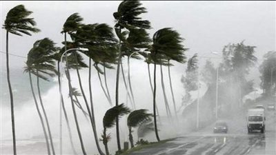 أجواء باردة وأمطار متوسطة.. الأرصاد تحذر من منخفض جوي جديد يضرب البلاد غدًا | بث مباشر