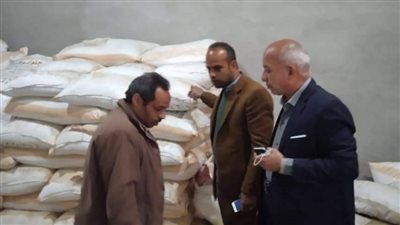 ضبط 40 مخالفة خلال حملات تموينية بمركز أبو قرقاص في المنيا