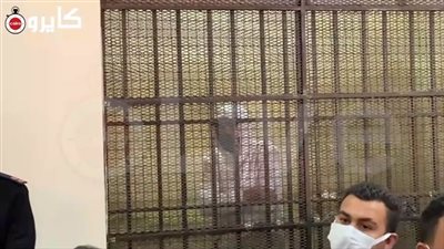  طباخ محمد الأمين: كان بيصلي إمام بالبنات في فيلته بالساحل | فيديو