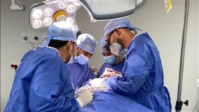 الرعاية الصحية: إصلاح عيب خلقي لمريض يمني تسبب له بضيق شديد في التنفس