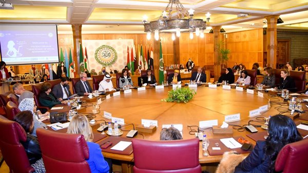 تكريم وزيرة الهجرة