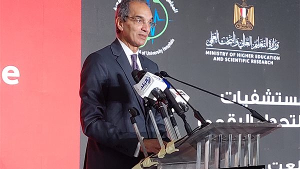  الدكتورعمرو طلعت