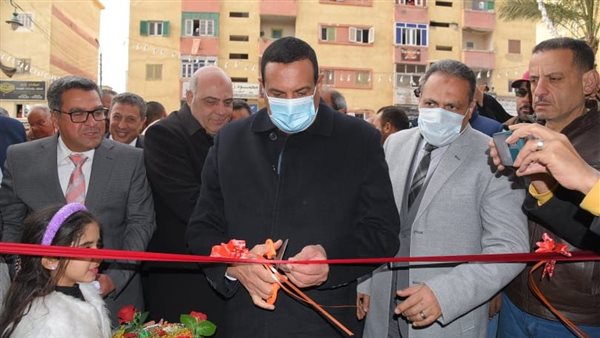 محافظ البحيرة يفتتح