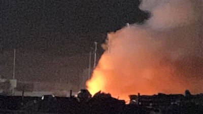 بث مباشر | حريق هائل في أحد مخازن الخردة بميت عاصم في الدقهلية