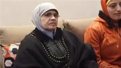 الأم المثالية بالدقهلية: كنت أب وأم لأولادي.. ولم أكن أتخيل فوزي باللقب | بث مباشر