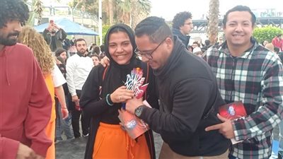 راقصة محجبة تثير الجدل عبر مواقع التواصل الاجتماعي| فيديو