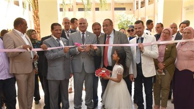 رئيس جامعة الأقصر يفتتح مؤتمر الأسبوع البيئي الثاني بكلية الحاسبات والمعلومات