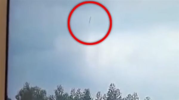 لحظة سقوط الطائرة