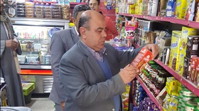 غلق وتشميع 4 مراكز وعيادات طبية دون ترخيص بالبحيرة