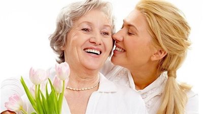 تزامنًا مع عيد الأم.. استشاري نفسي يضع روشتة للاهتمام بالصحة النفسية للأمهات 