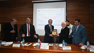 مساعد وزير الخارجية الأسبق: المساعي الدبلوماسية تعتمد على حماية حصة ونصيب مصر من المياه