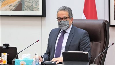 وزير السياحة يترأس اجتماع اللجنة المصرية اليابانية العليا للمتحف المصري الكبير | صور 