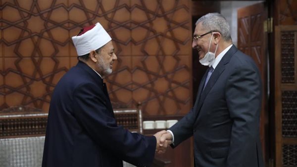 شيخ الأزهر يستقبل