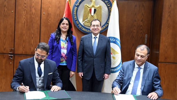 توقيع عقد مشروع التحول