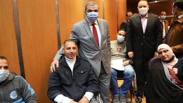 وزير القوى العاملة