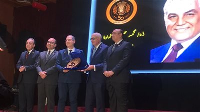 تاريخ عريق ومستقبل واعد.. جامعة المنصورة تحتفل بيوبيلها الذهبي │ صور