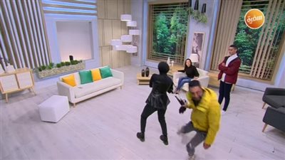 سرقة مدربة فنون قتالية في برنامج رضوى الشربيني يثير السخرية على السوشيال ميديا