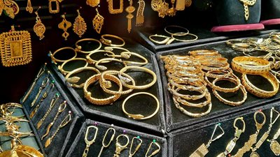 لا تشتروا حاليا.. رئيس شعبة الذهب السابق يوجه نصائح بشأن عمليات الشراء 