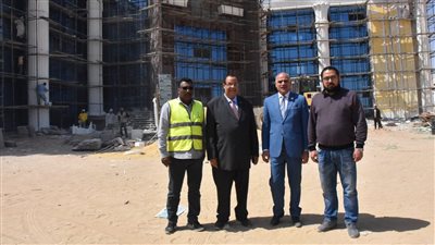 رئيس جامعة الأقصر يتابع سير أعمال الإنشاءات بالمشروعات الجامعية بطيبة الجديدة |صور