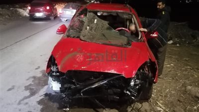 بعد مصرع الأب وإصابة عائلته.. ننشر الصور الأولى لحادث انقلاب سيارة بمصرف بالدقهلية 