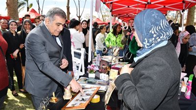 أشرف حيدر يفتتح ملتقى التوظيف السنوي لجامعة مصر للعلوم والتكنولوجيا | صور