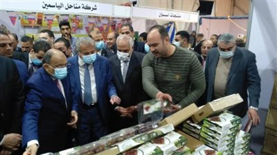 وزيرا التموين والتنمية المحلية ومحافظ الجيزة يفتتحون أكبر معارض أهلا رمضان بالمحافظة | بث مباشر 