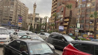 تكدس مروري في شوارع وميادين القاهرة والجيزة | صور