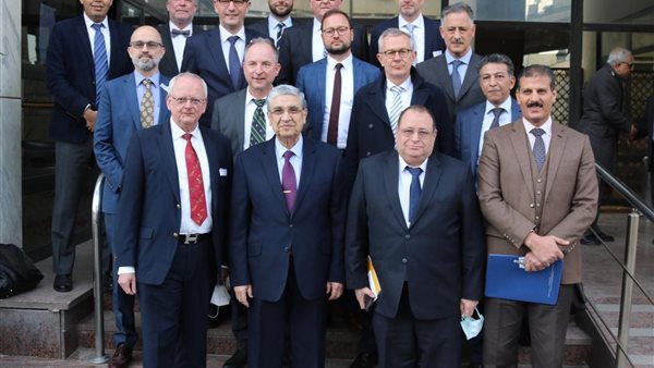 التعاون مع شركات