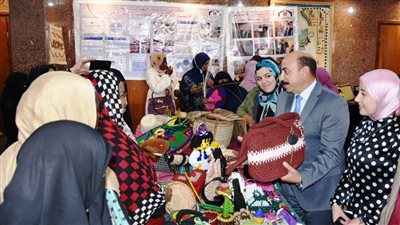 التنمية المحلية: نسعى لتوفير فرص عمل جديدة لجميع أفراد الأسرة بمختلف المحافظات