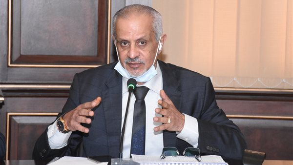 الدكتور أيمن حليم