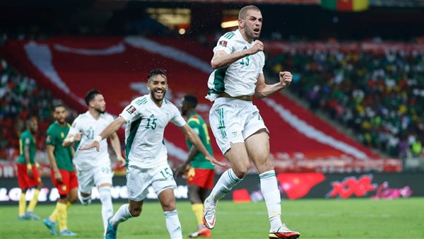 احتفال لاعبي الجزائر