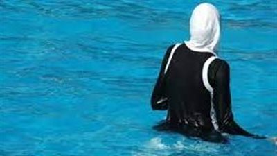 23 أبريل.. إعادة المرافعة في دعوى إلغاء منع نزول المحجبات حمامات السباحة بالأندية