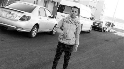 تسليم جثة عامل لأسرته بعد مقتله على يد زميله في الغردقة 