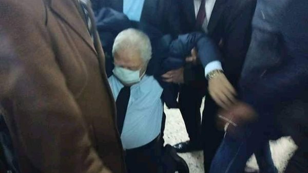 لحظة سقوط رجائي عطية