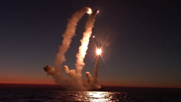 ضربة صاروخية من البحر