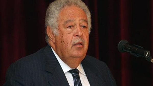 رجائي عطية نقيب المحامين