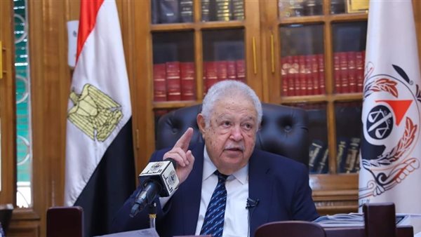 الراحل رجائي عطية