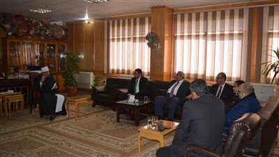 نائب رئيس جامعة الأزهر للوجه القبلي يستقبل فريق مراجعة ضمان الجودة والاعتماد