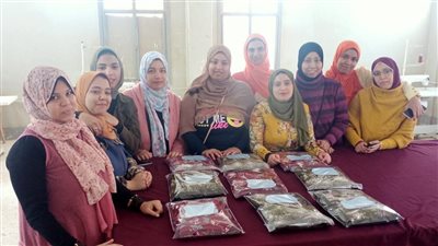 القوى العاملة: بدء دورة المشغولات اليدوية وانتهاء مهنة التفصيل لـ الصم والبكم بالوادي الجديد