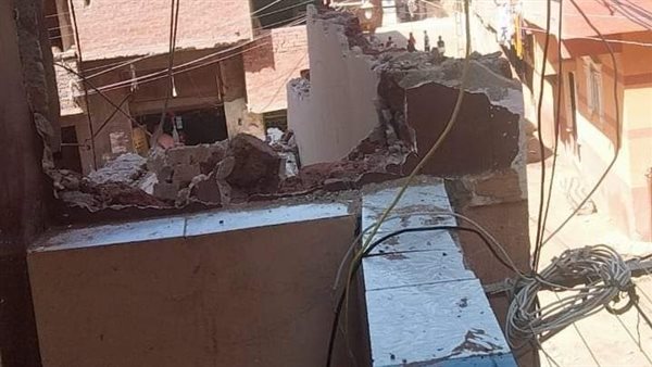 انهيار جزئي لعقار