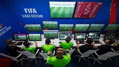 تحت إشراف فيفا.. انضمام 3 محكمات مصريات لمعسكر تقنية الفيديو  