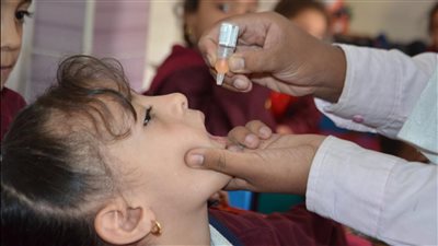 ممرضة بمركز صحي بالمنوفية: توصيل التطعيم ضد شلل الأطفال دليفري للمنازل | بث مباشر