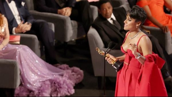 أريانا ديبوز